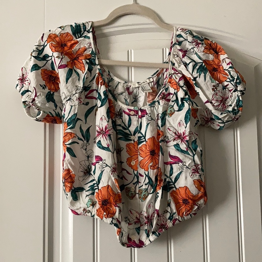 Forever 21 Flower Crop Top